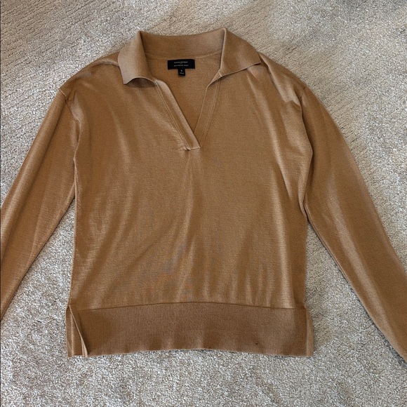Banana Republic sweater - Picture 2 of 4